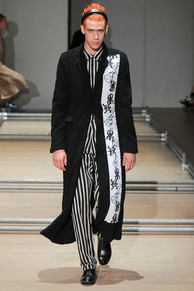 Look 22